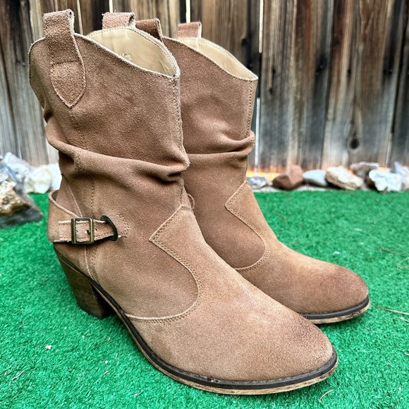 Decree Shoes - DECREE Short Cowboy Boots